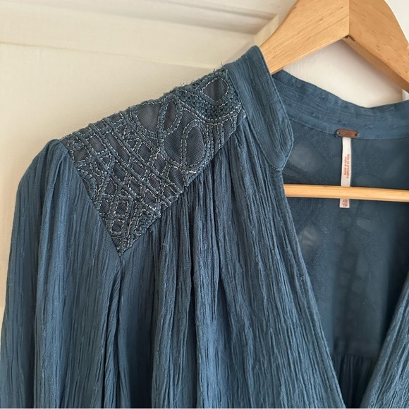Free People Blue Canyon Rose Lace Embroidered Boho Blouse Size XS - Picture 4 of 9
